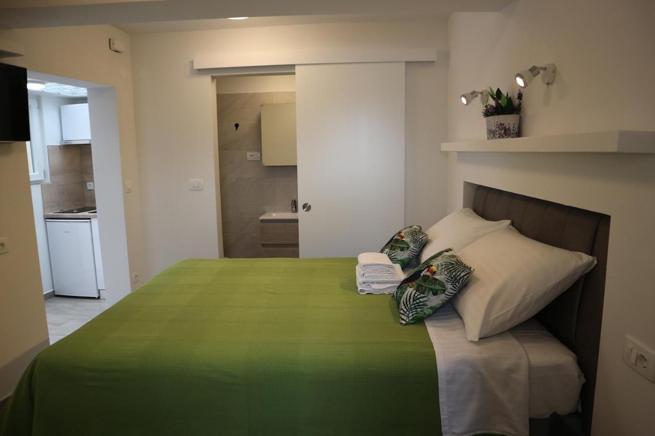 Apartments Komel I Опатія Екстер'єр фото