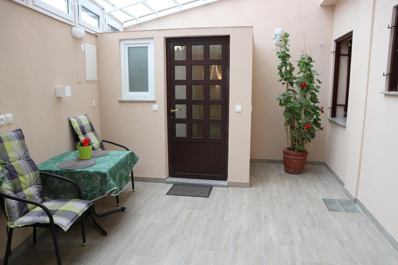 Apartments Komel I Опатія Екстер'єр фото