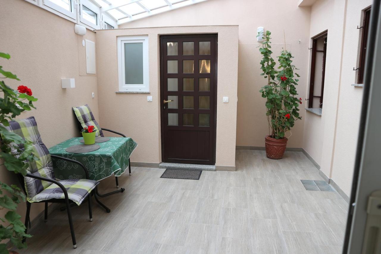 Apartments Komel I Опатія Екстер'єр фото