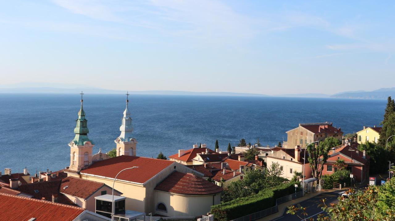 Apartments Komel I Опатія Екстер'єр фото